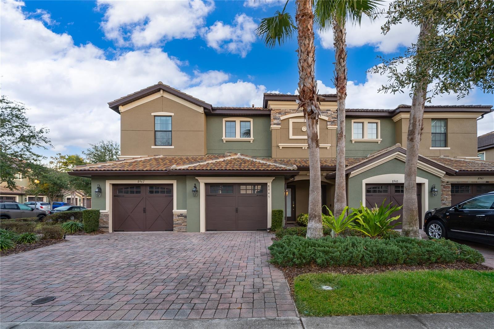 8945 Azalea Sands Ln #8945 — photo