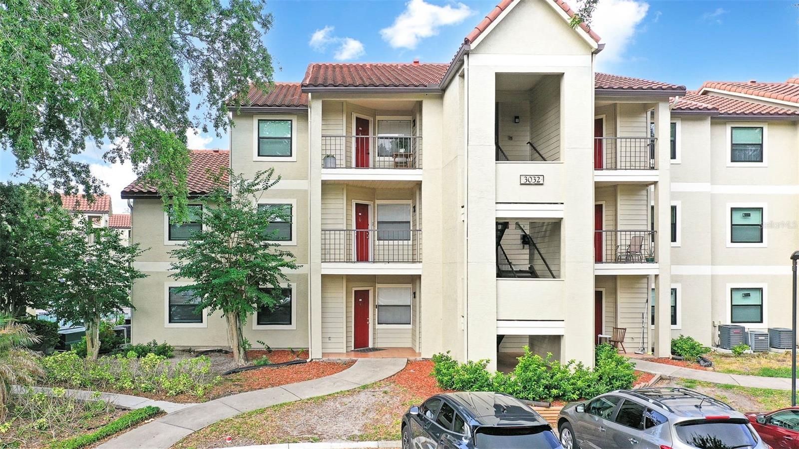 3032 Parkway Blvd #201 — photo