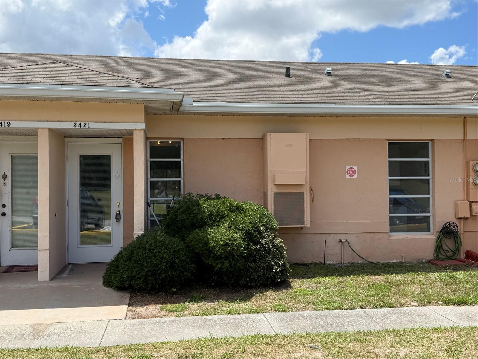 3421 Club Cir — photo