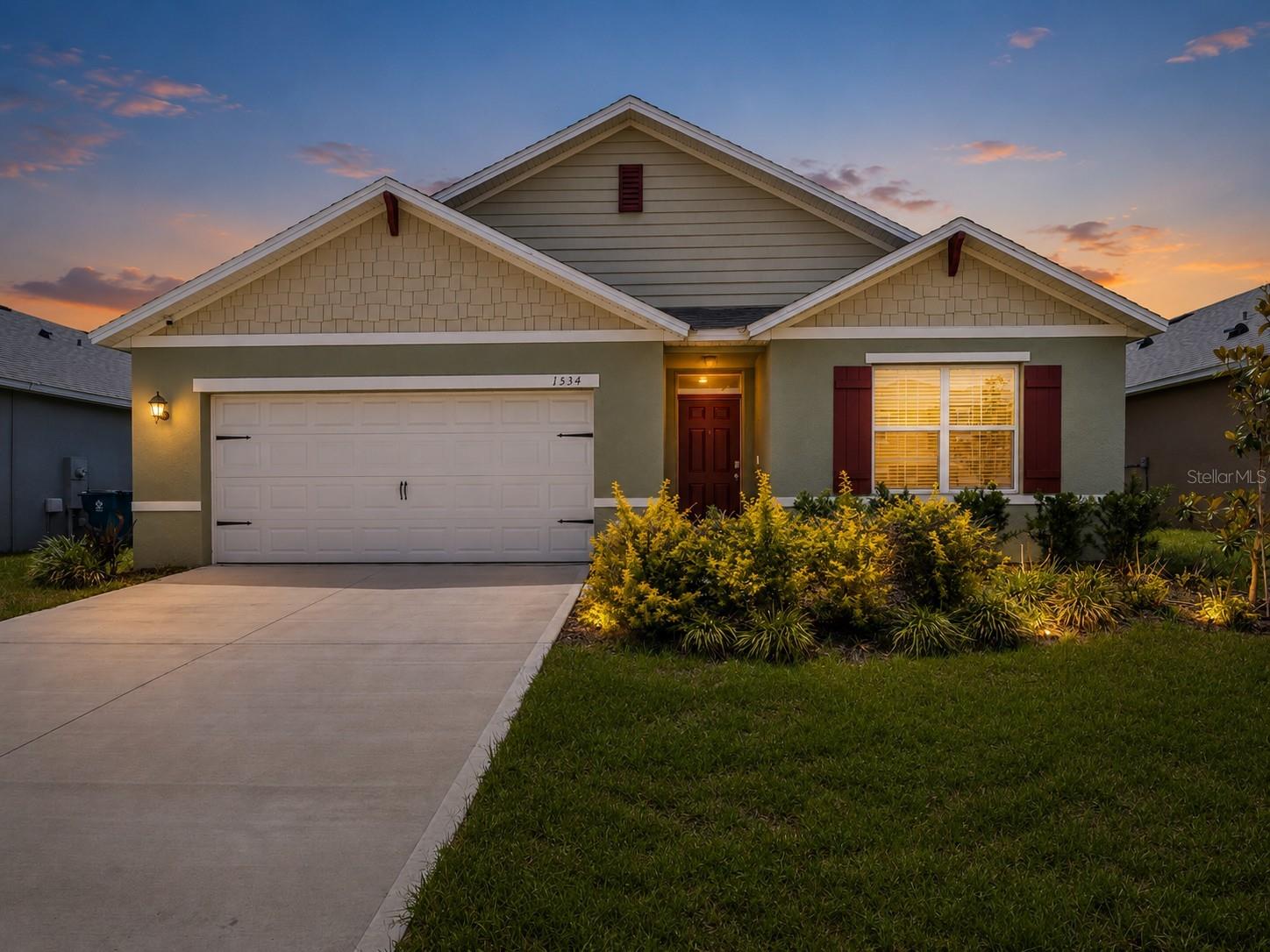 1534 Wax Myrtle Way — photo
