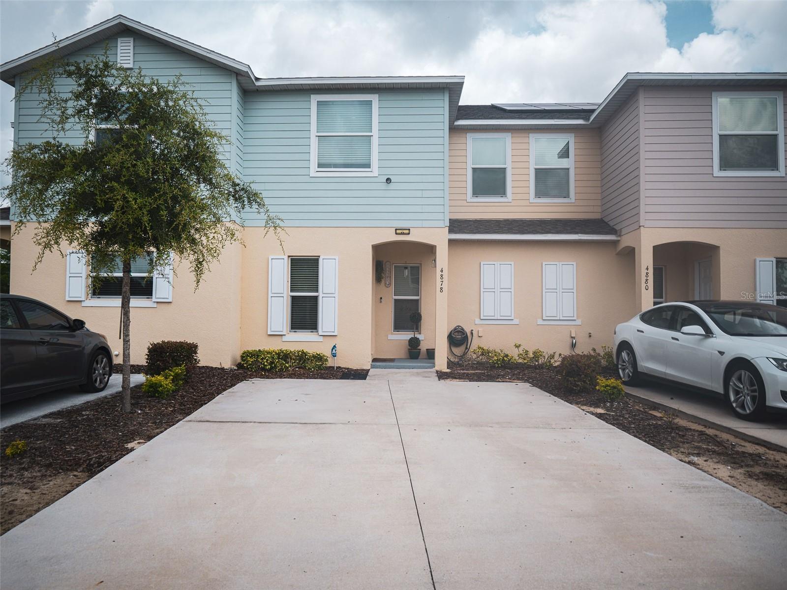 4878 Coral Castle Dr — photo