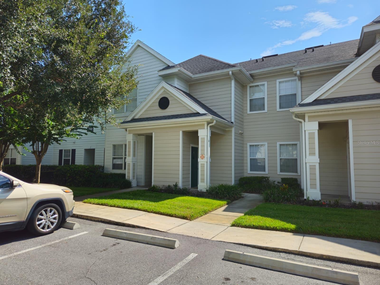200 Southern Pecan Cir #203 — photo