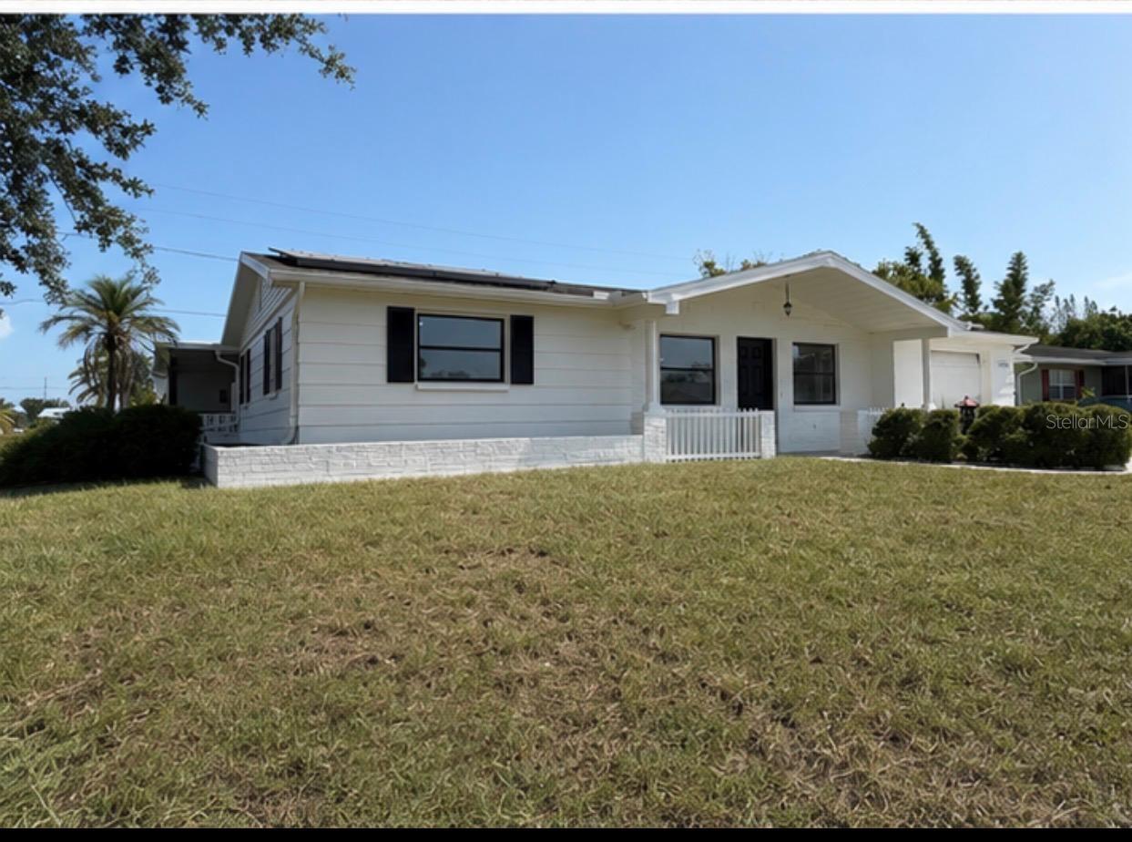 3708 Holiday Lake Dr — photo