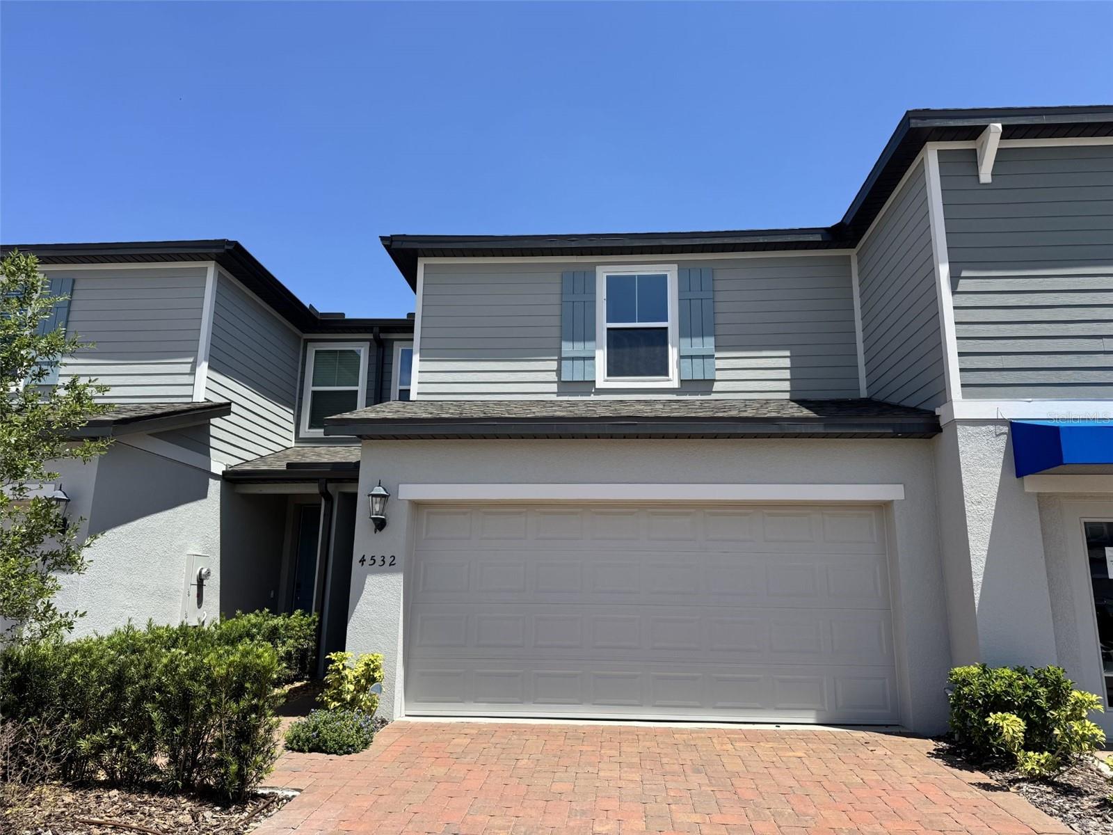 4532 Burrowing Owl Loop — photo