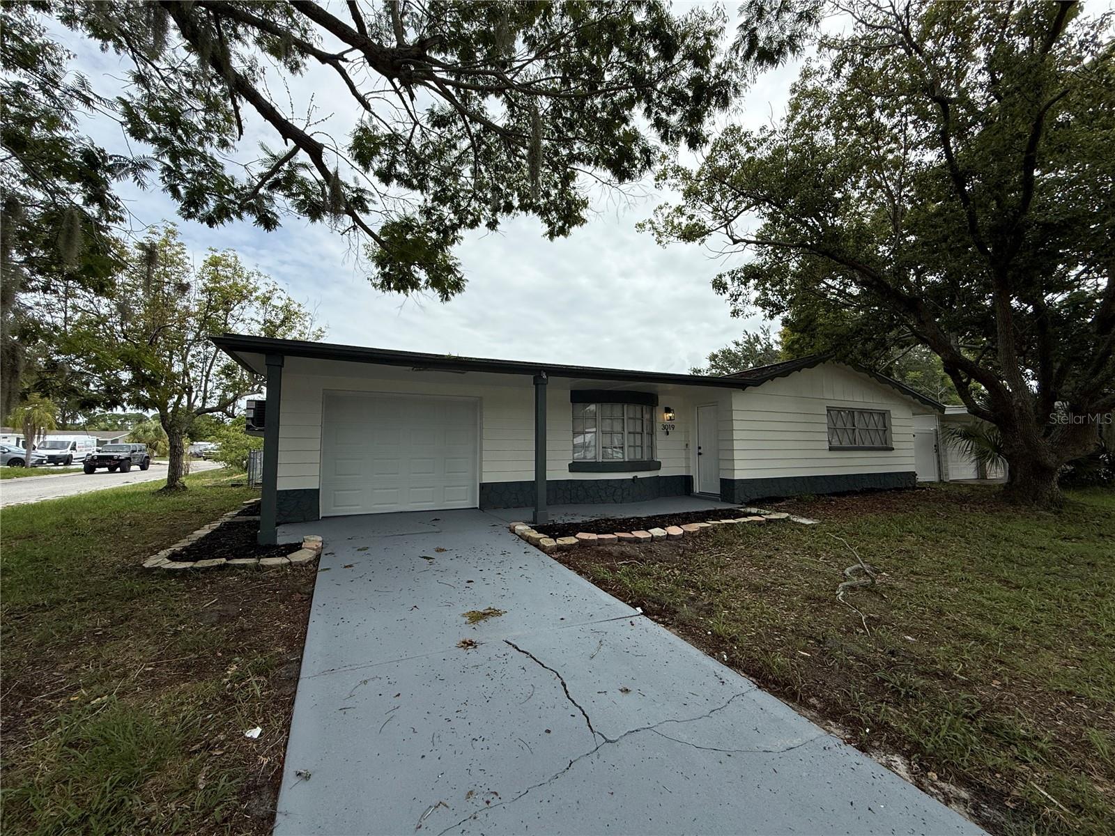 3019 Lloyd Dr — photo