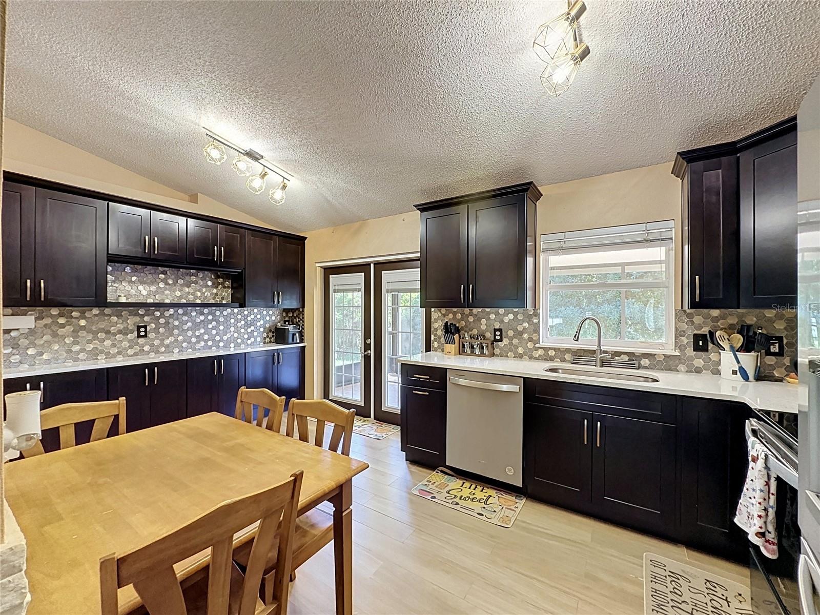 533 Bent Oak Loop, Davenport, FL 33837 — photo 2