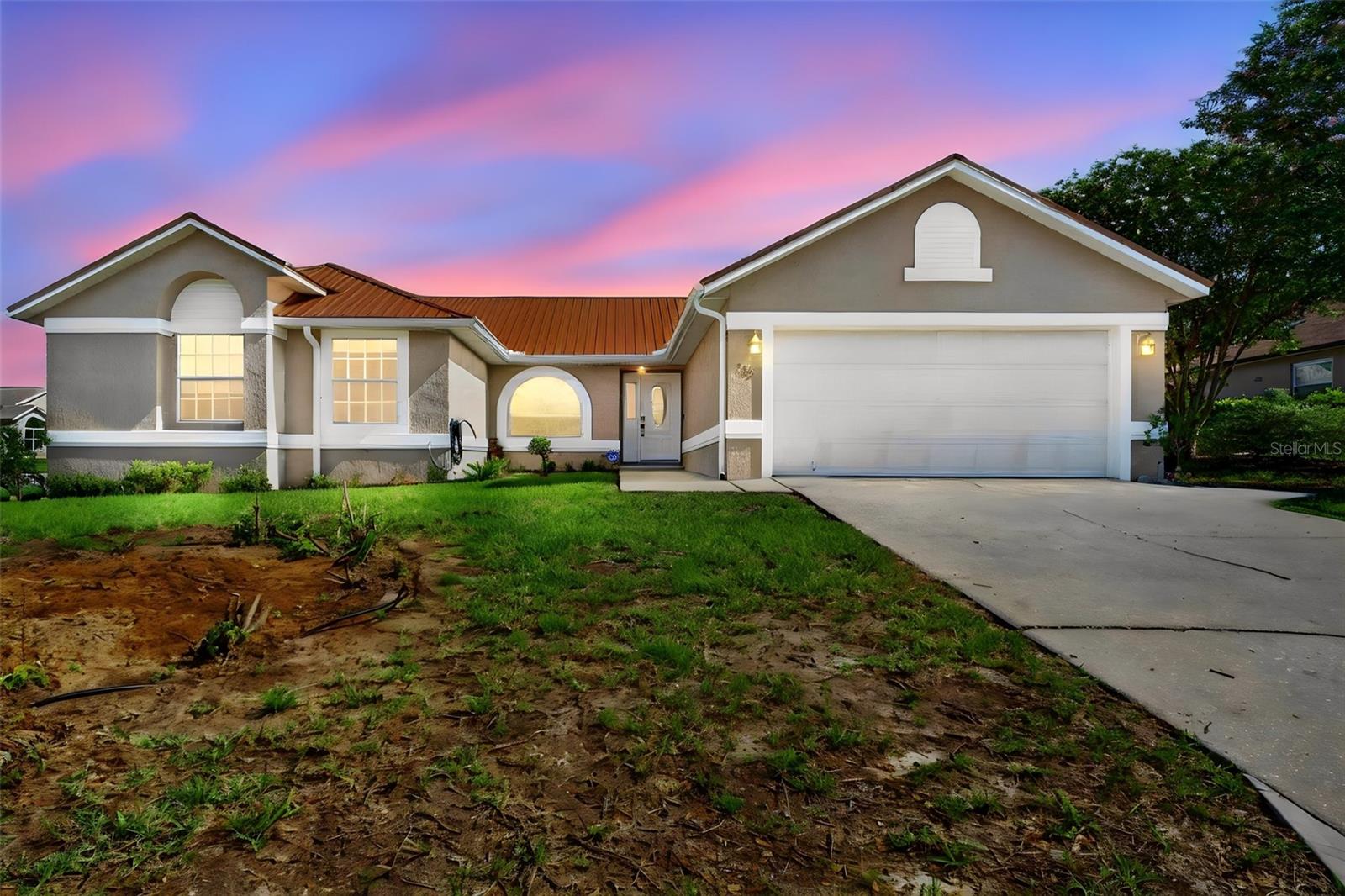 722 Hunt Dr — photo
