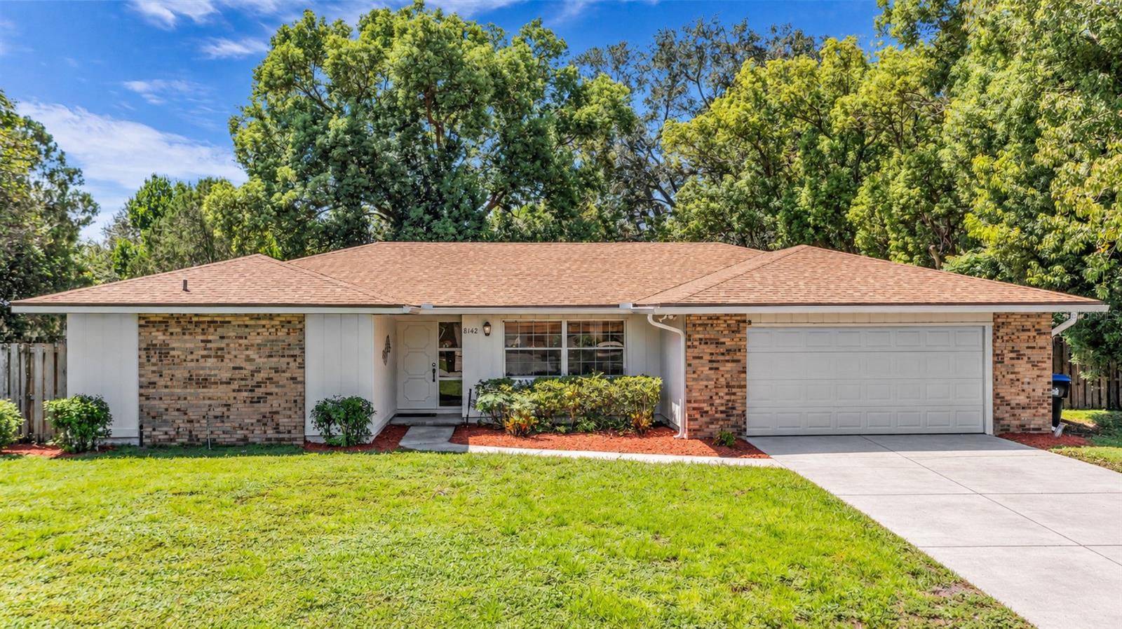 8142 Golden Sands Dr — photo