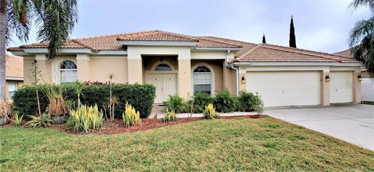 10914 Ledgement Ln — photo