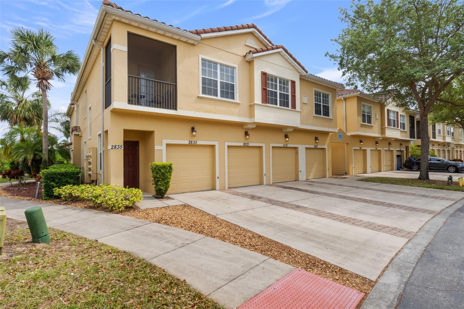 2835 Oakwater Dr #2835 — photo