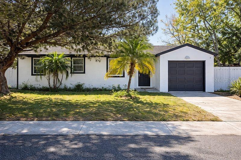 640 Jasmine Rd — photo
