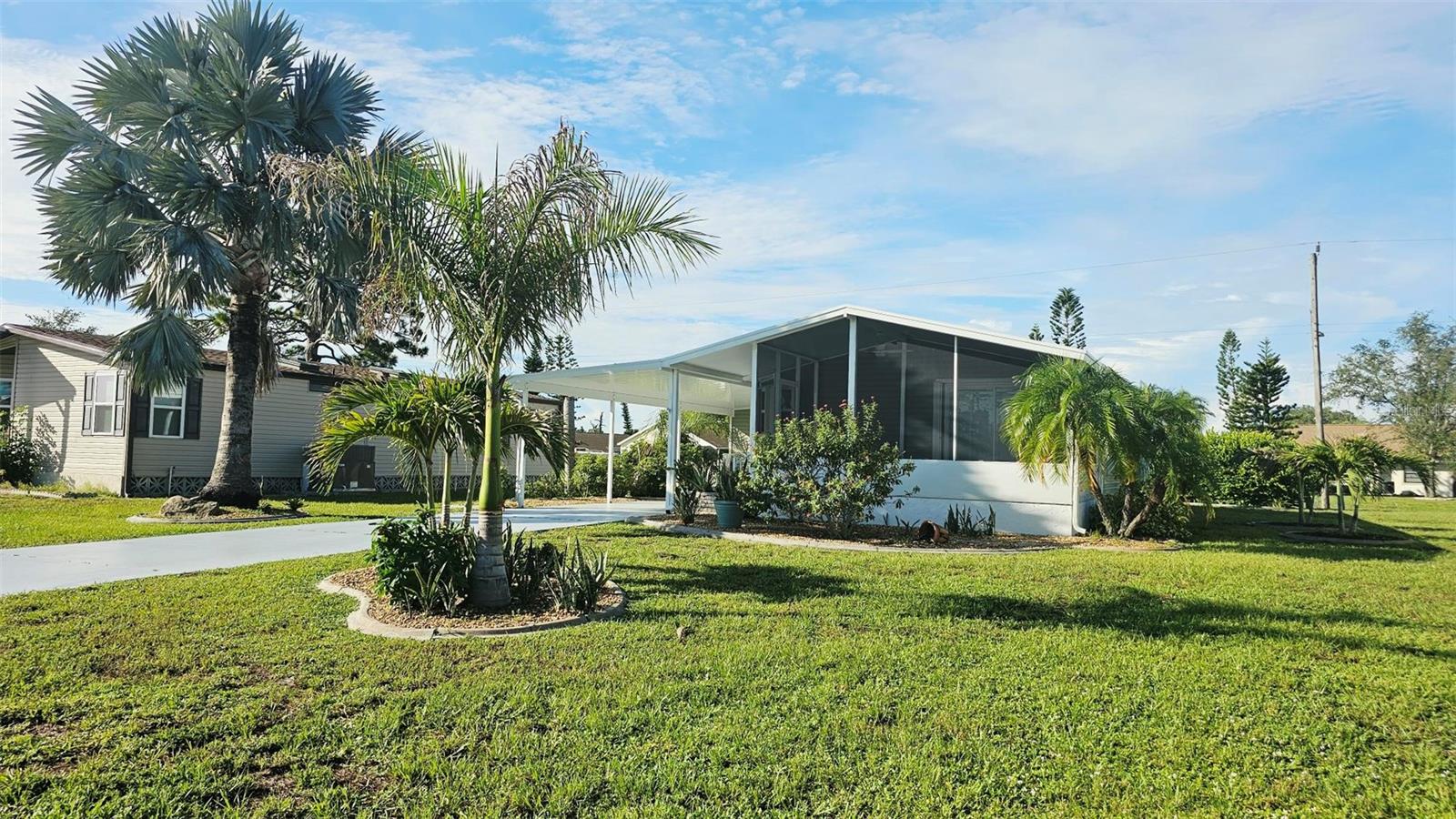 9122 Kestral Cir — photo