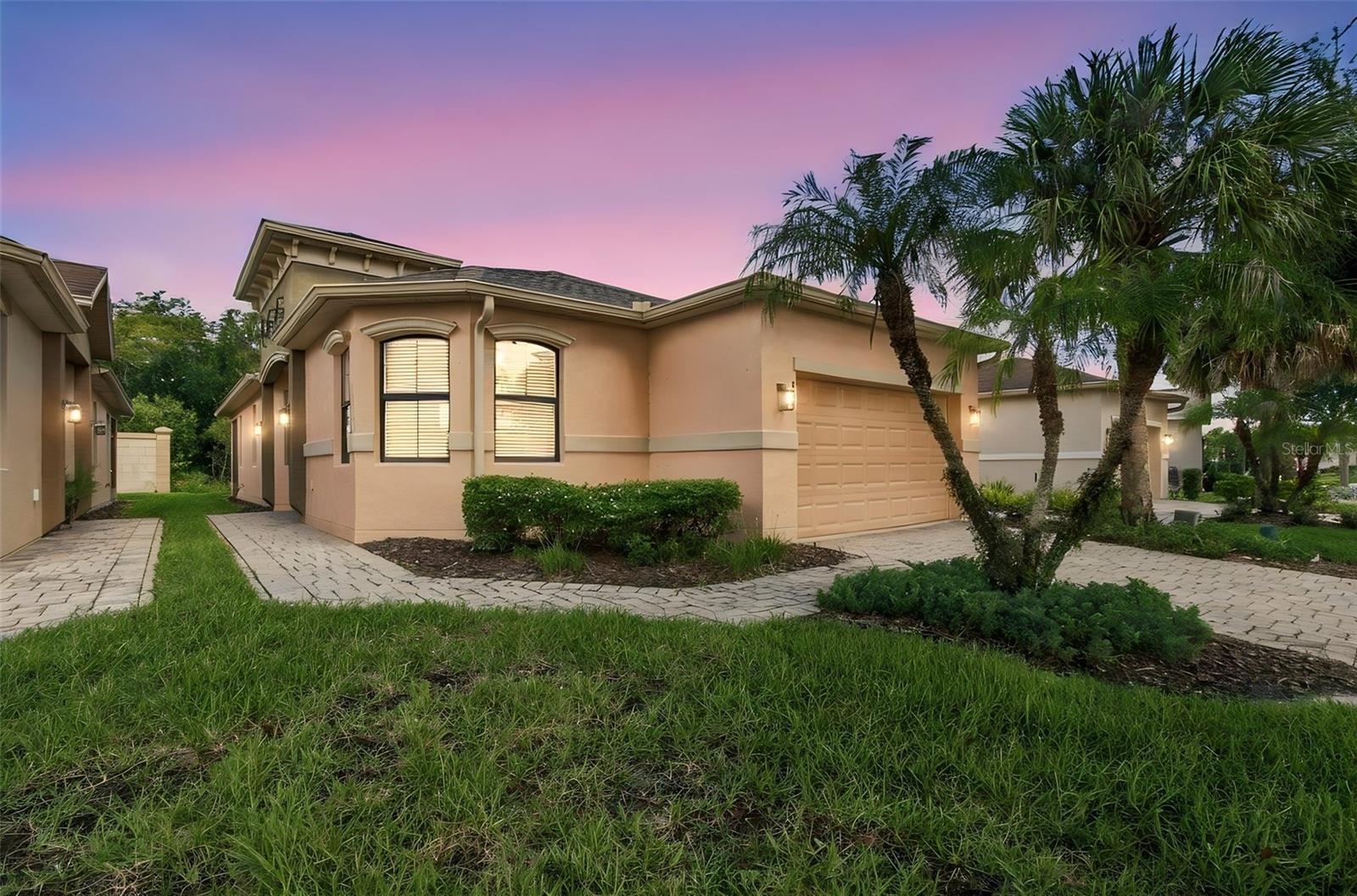 884 Grand Canal Dr — photo