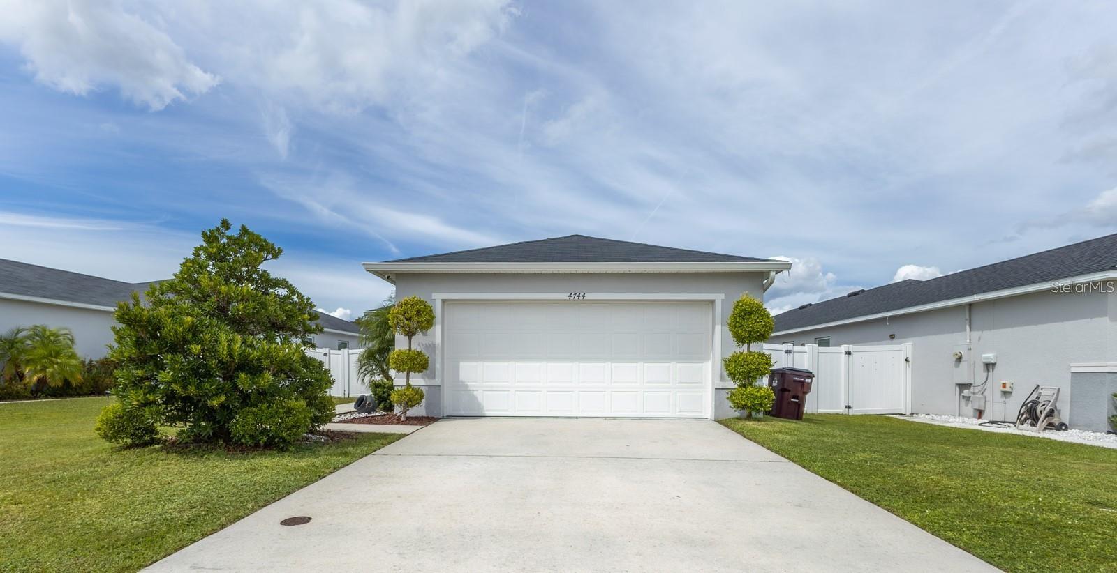 4744 Glencrest Loop — photo