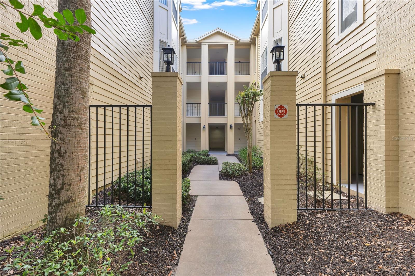 404 Summit Ridge Pl #212 — photo