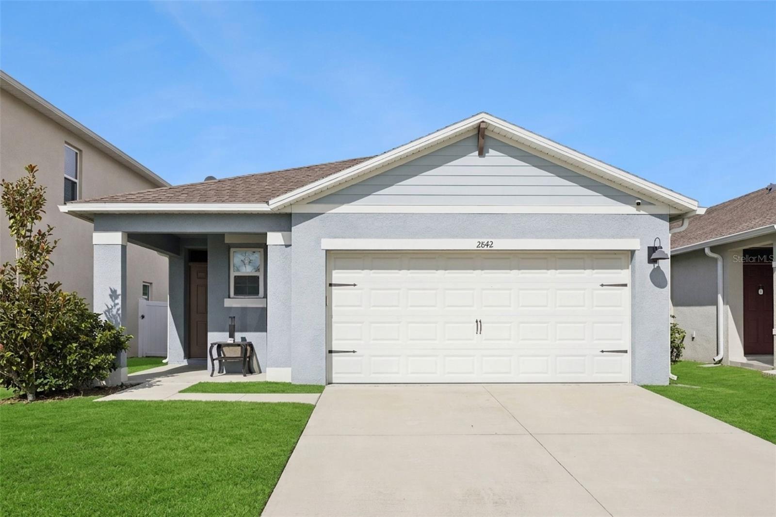 2842 Common Crane Ct — photo