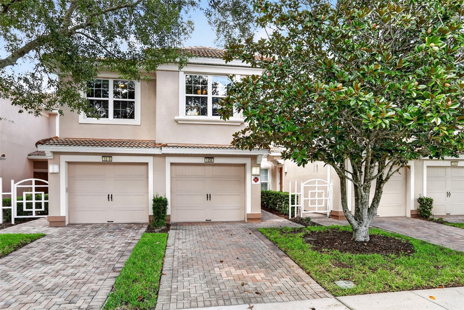1258 Grady Ln — photo