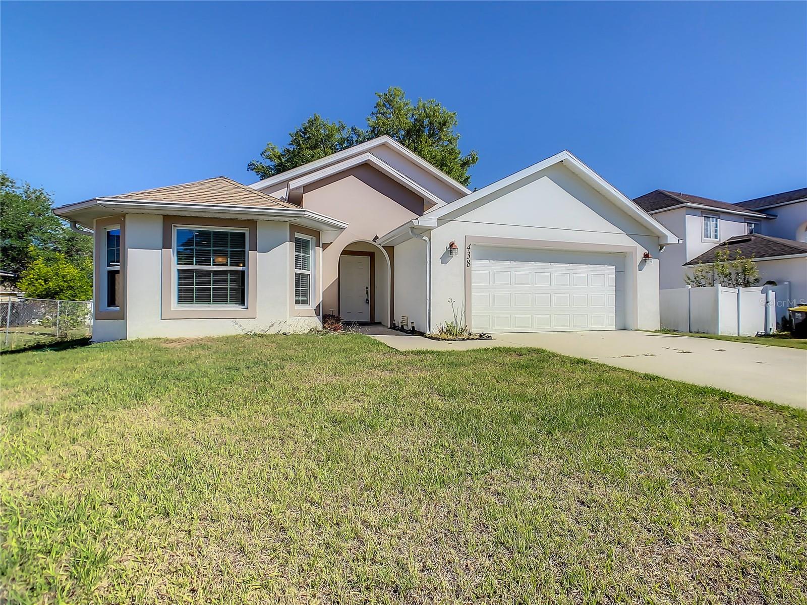 438 Jay Ct — photo