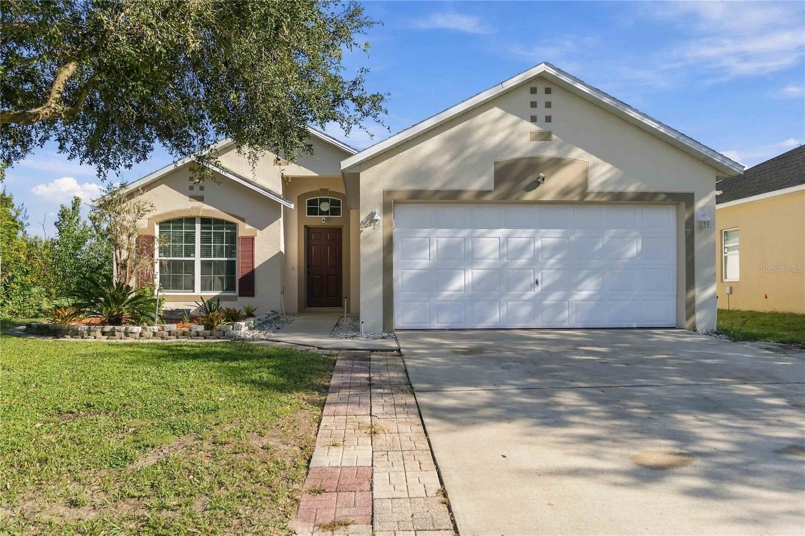 5551 Sycamore Canyon Dr — photo