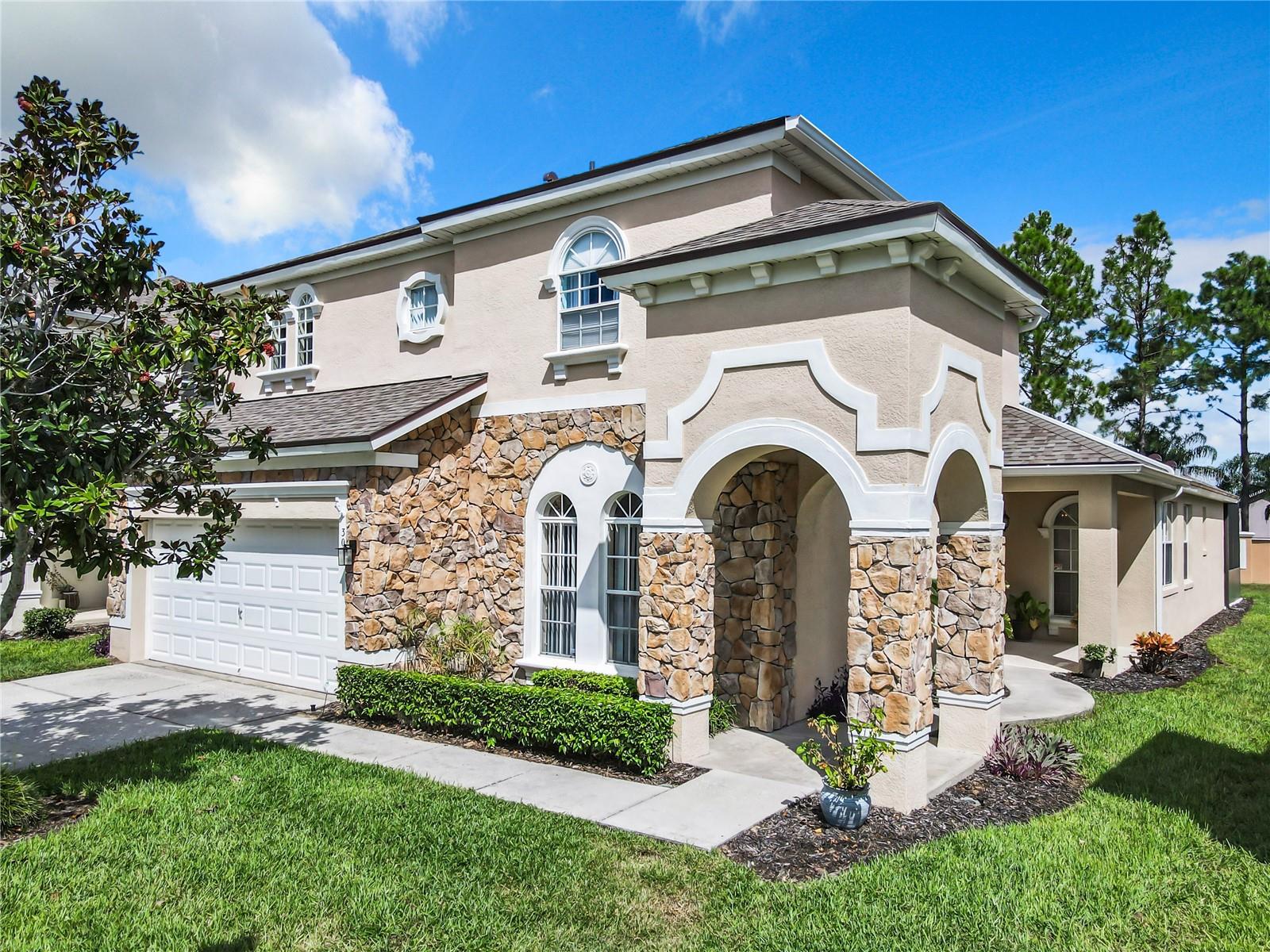 304 Calabay Parc Blvd — photo