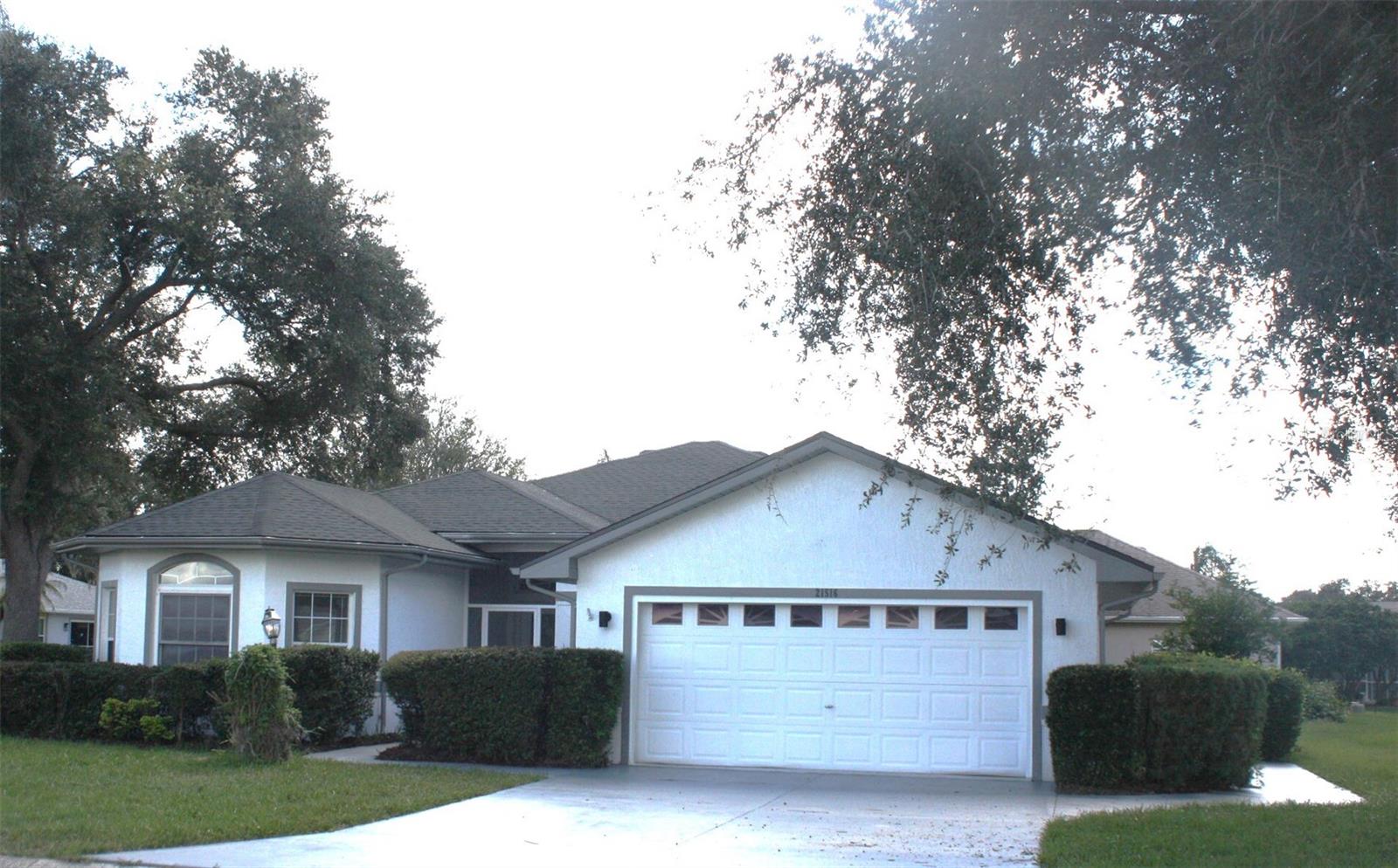 21516 Castle View Ct — photo
