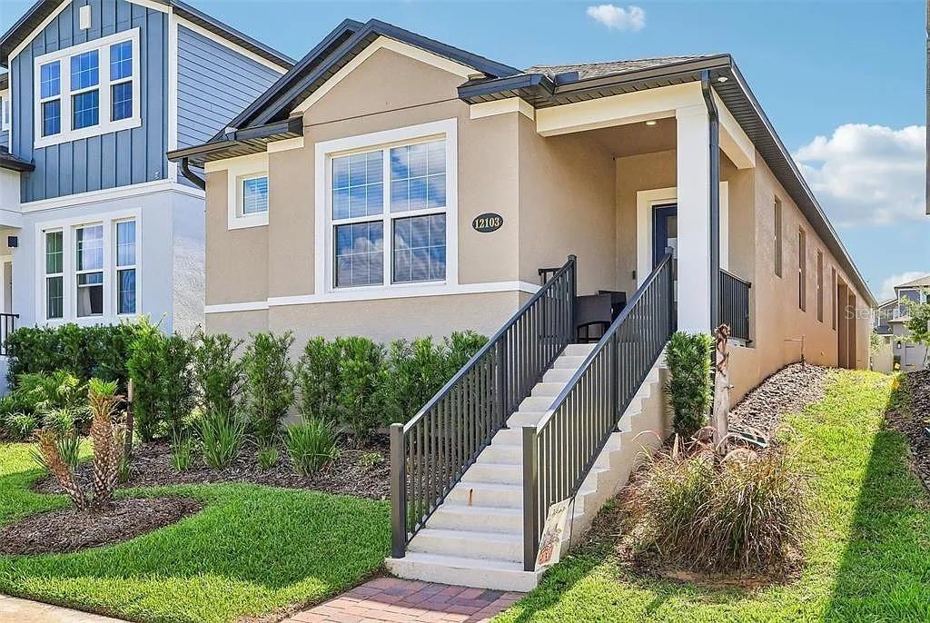 12103 Eastmoor Dr — photo