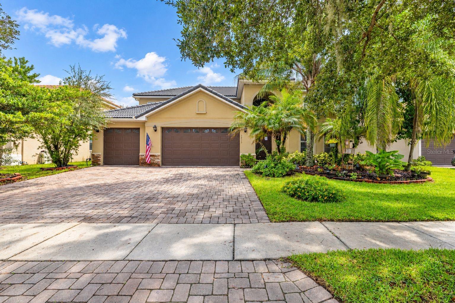 3713 Eagle Isle Cir — photo