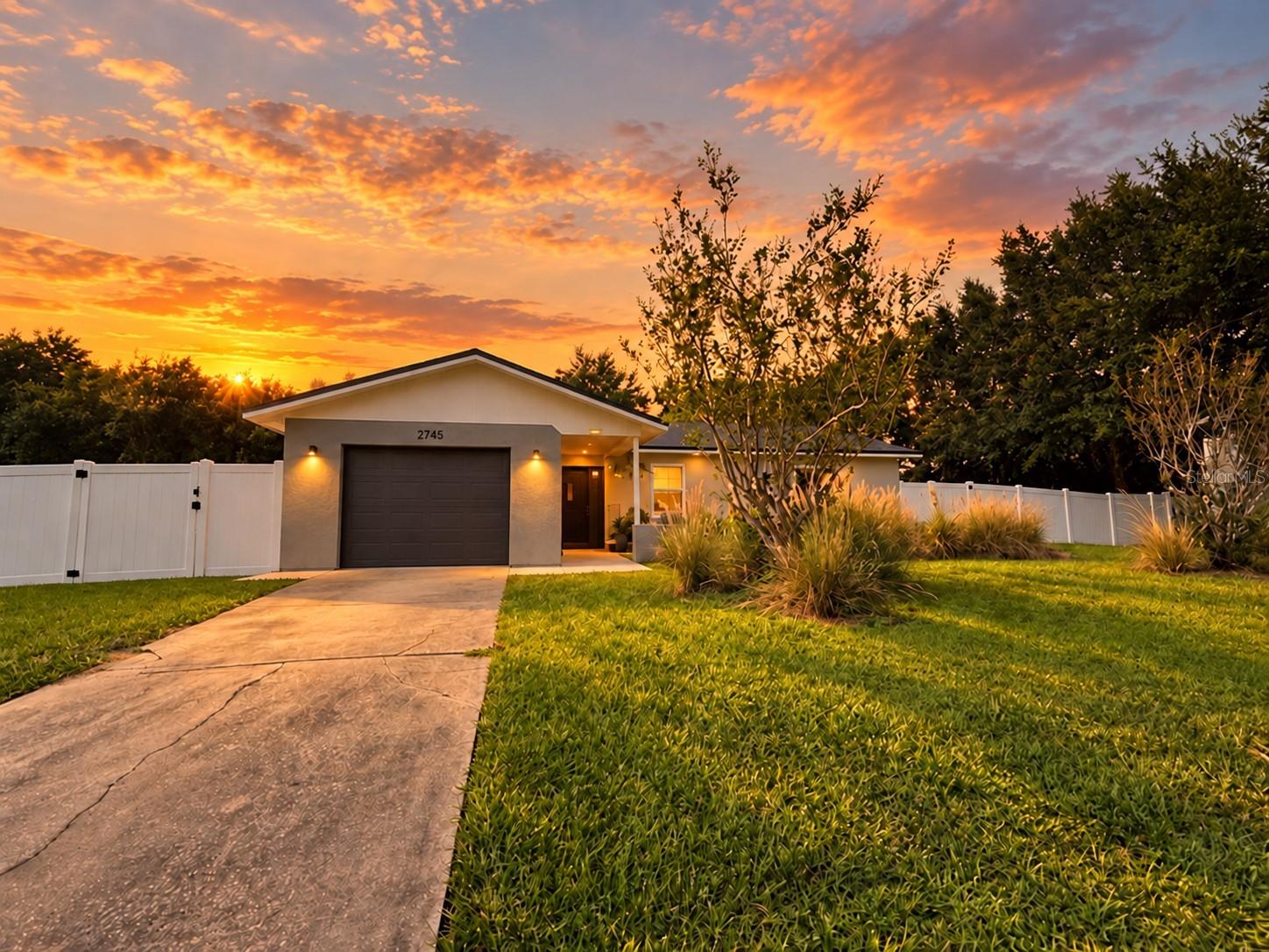 2745 Green Meadow Cir — photo