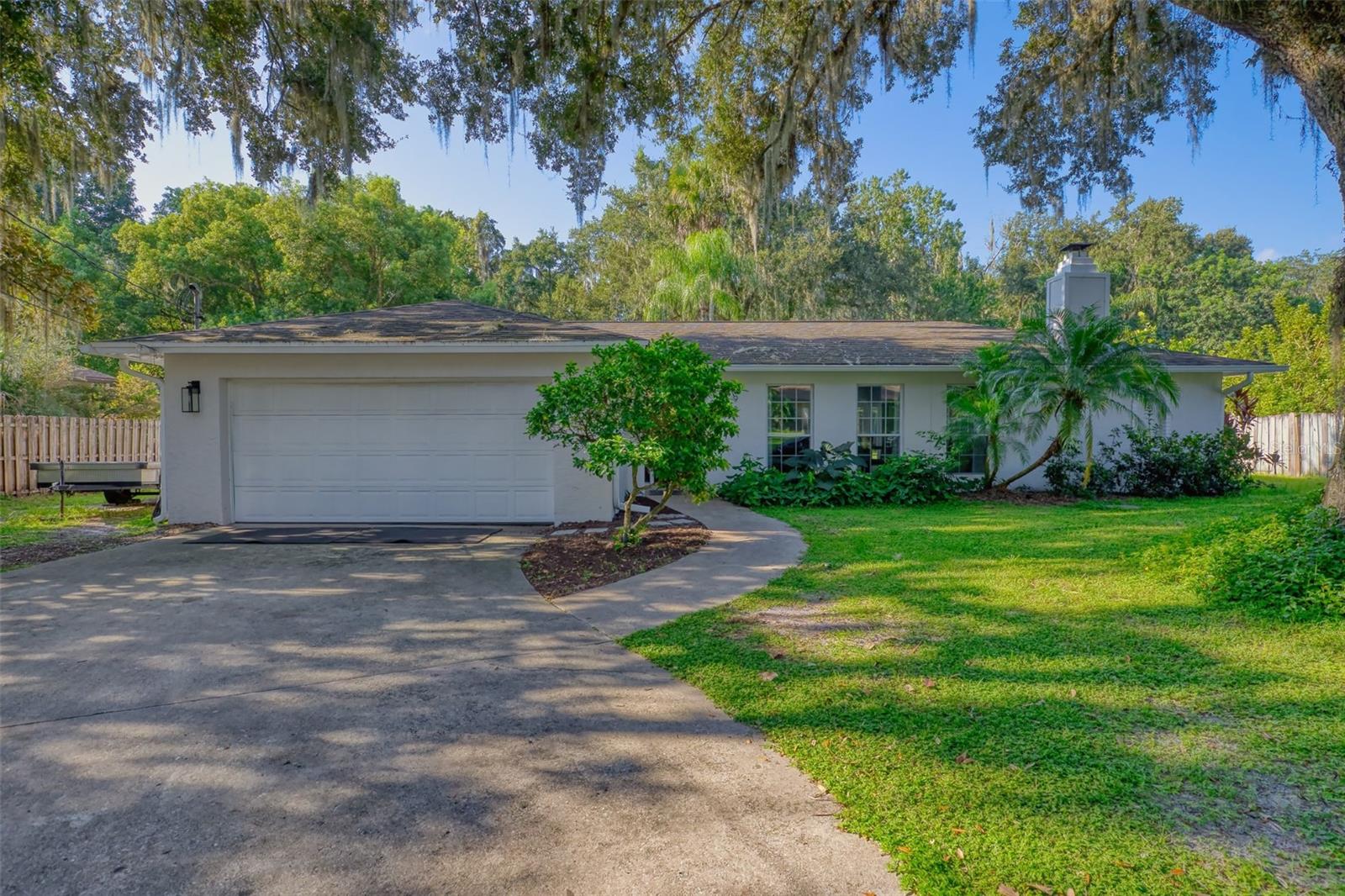 398 Palm Dr — photo