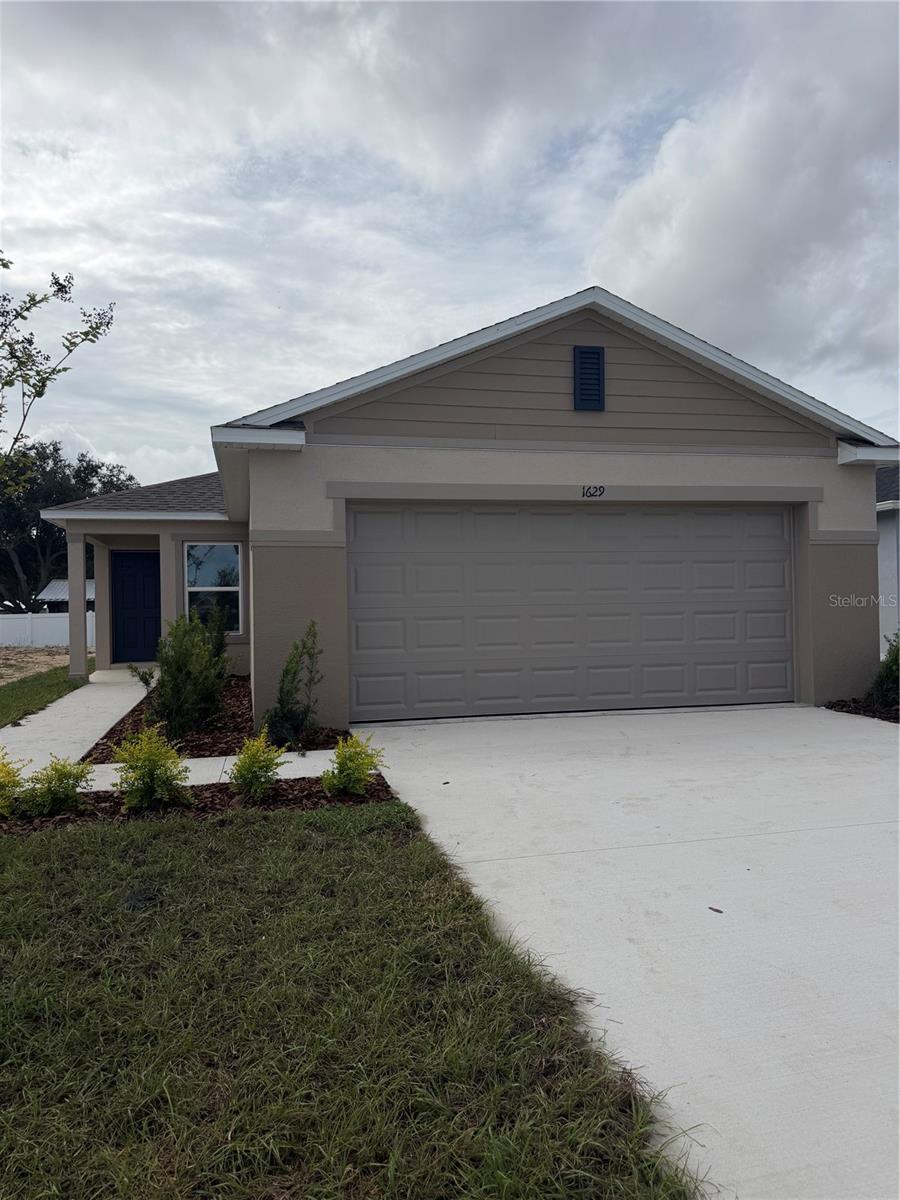 1629 Kayla Cir — photo