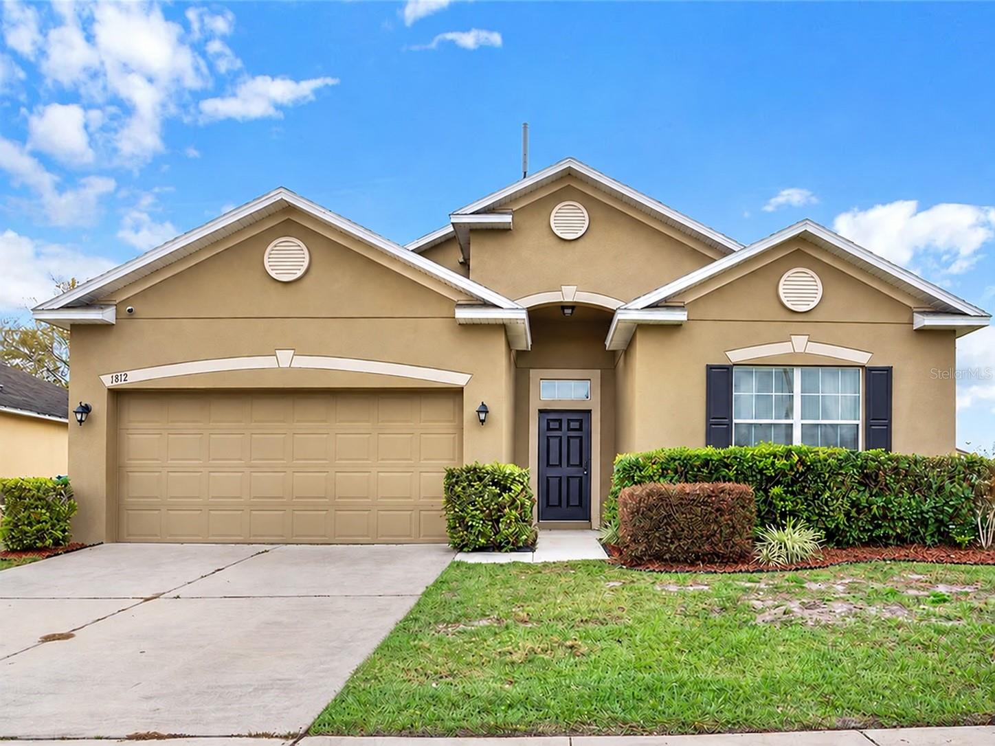 1812 Eagle Pines Cir — photo