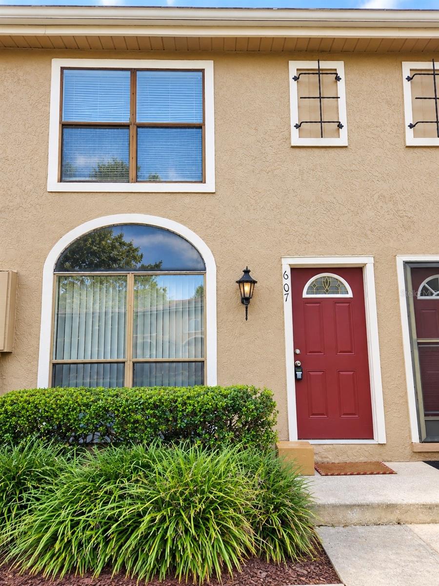 607 Casa Park Ct #F — photo