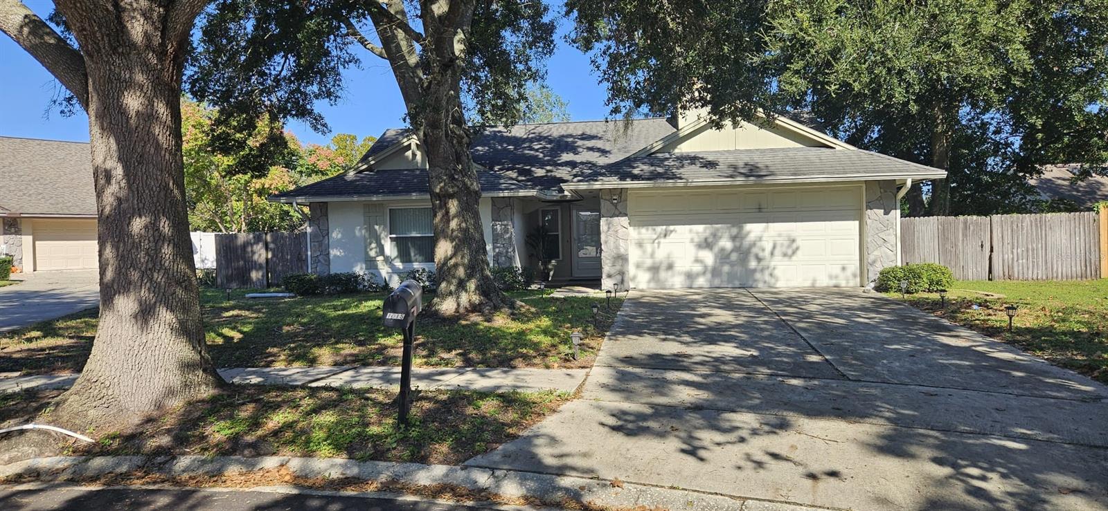 1015 Ohanlon Ct — photo
