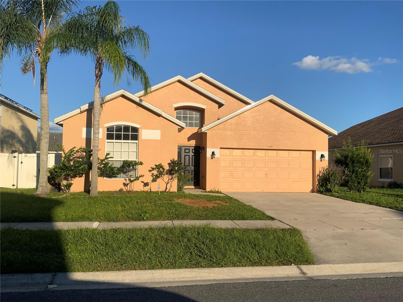 2109 Woodsedge Dr — photo