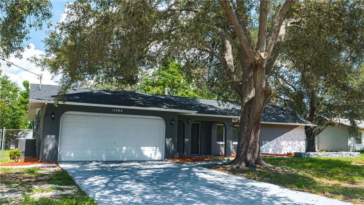11053 Mayflower Rd — photo