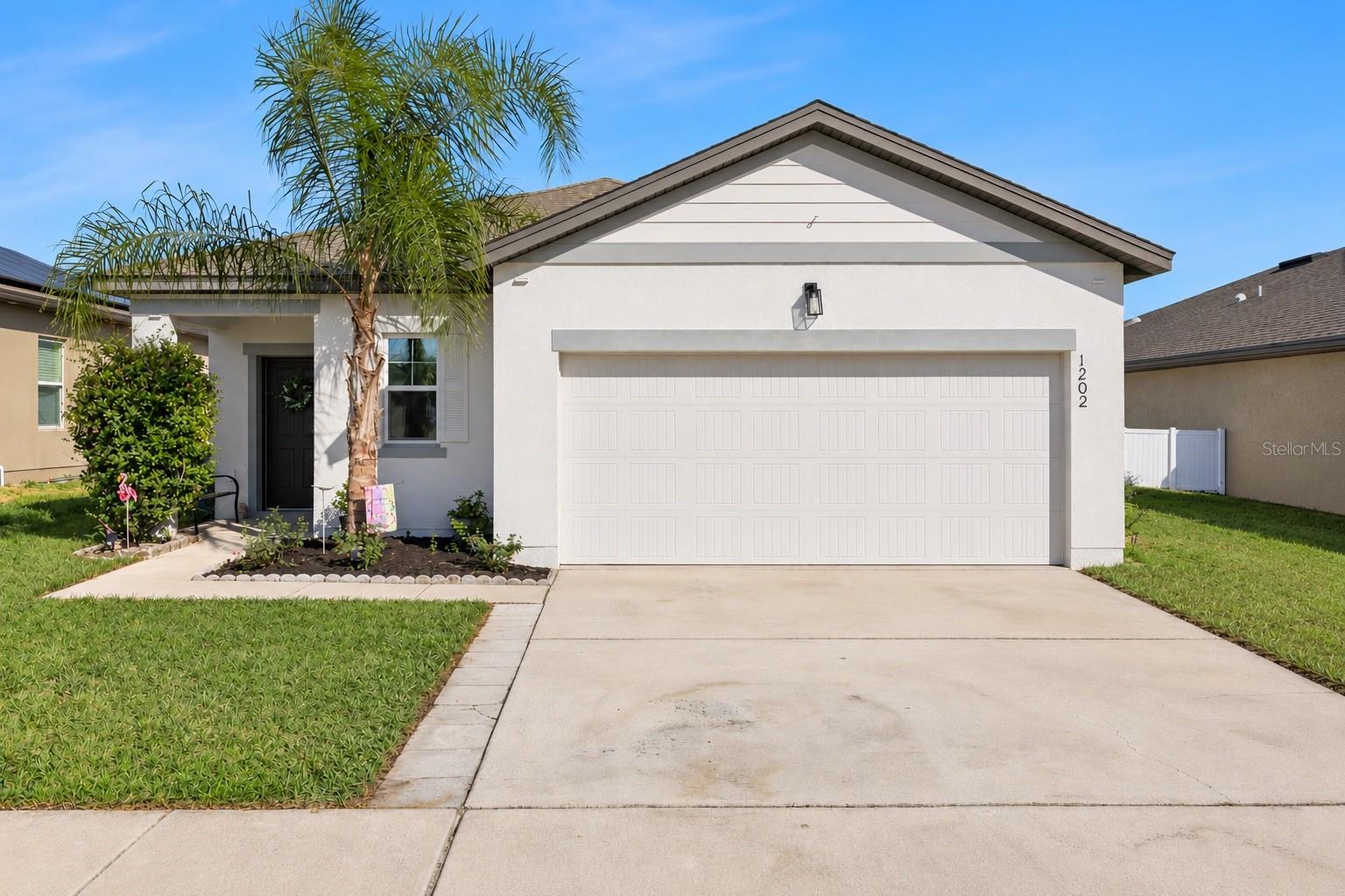 1202 Lycaste Dr — photo