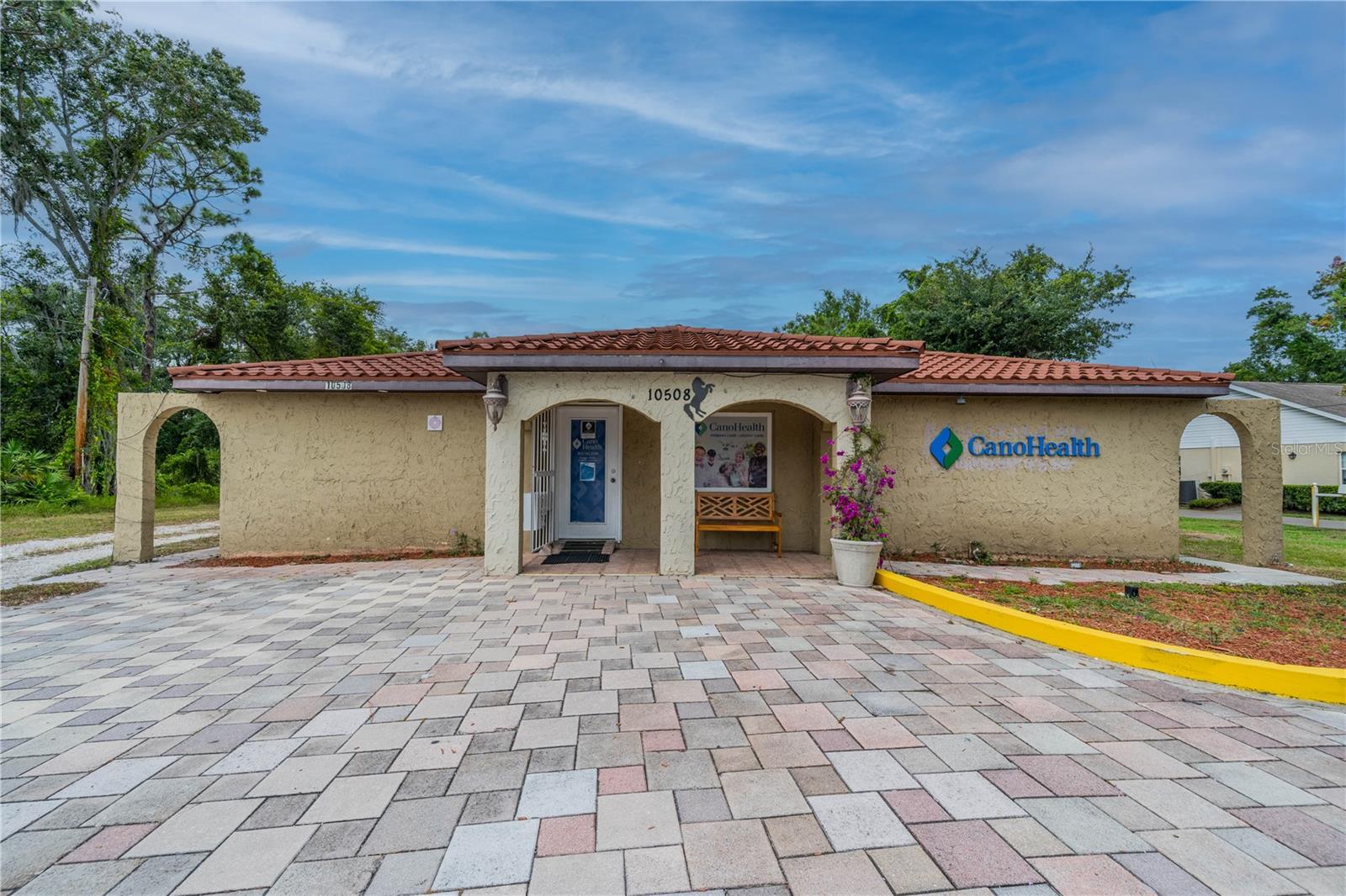 10508 Gibsonton Dr — photo