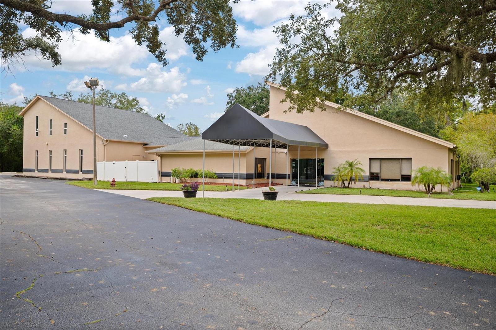 3730 Tampa Rd #3730-B — photo