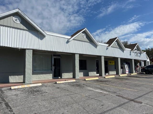 10802 Main St #a — photo