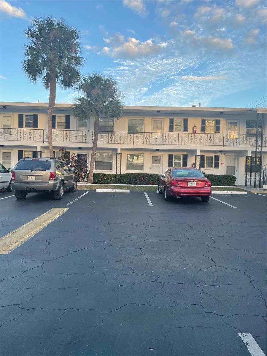 14531 Walsingham Rd #204 — photo