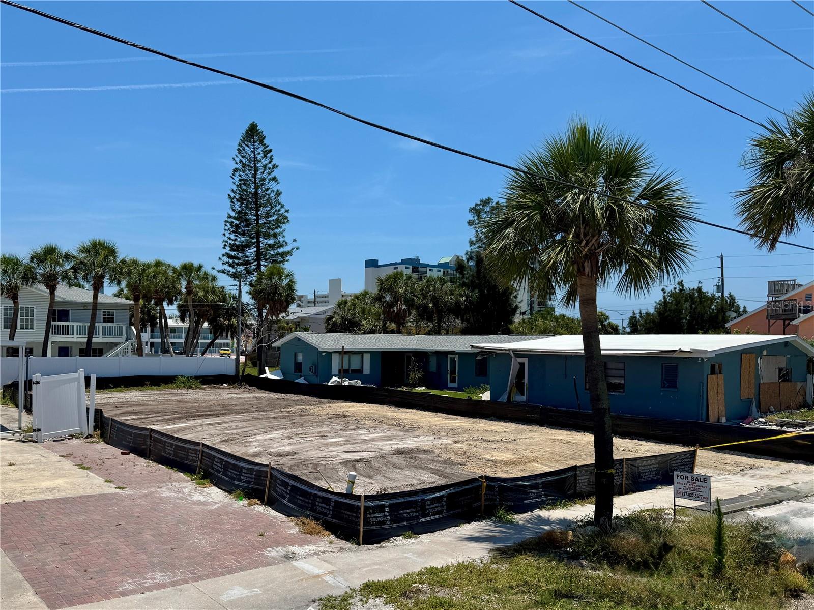 630 Corey Ave — photo