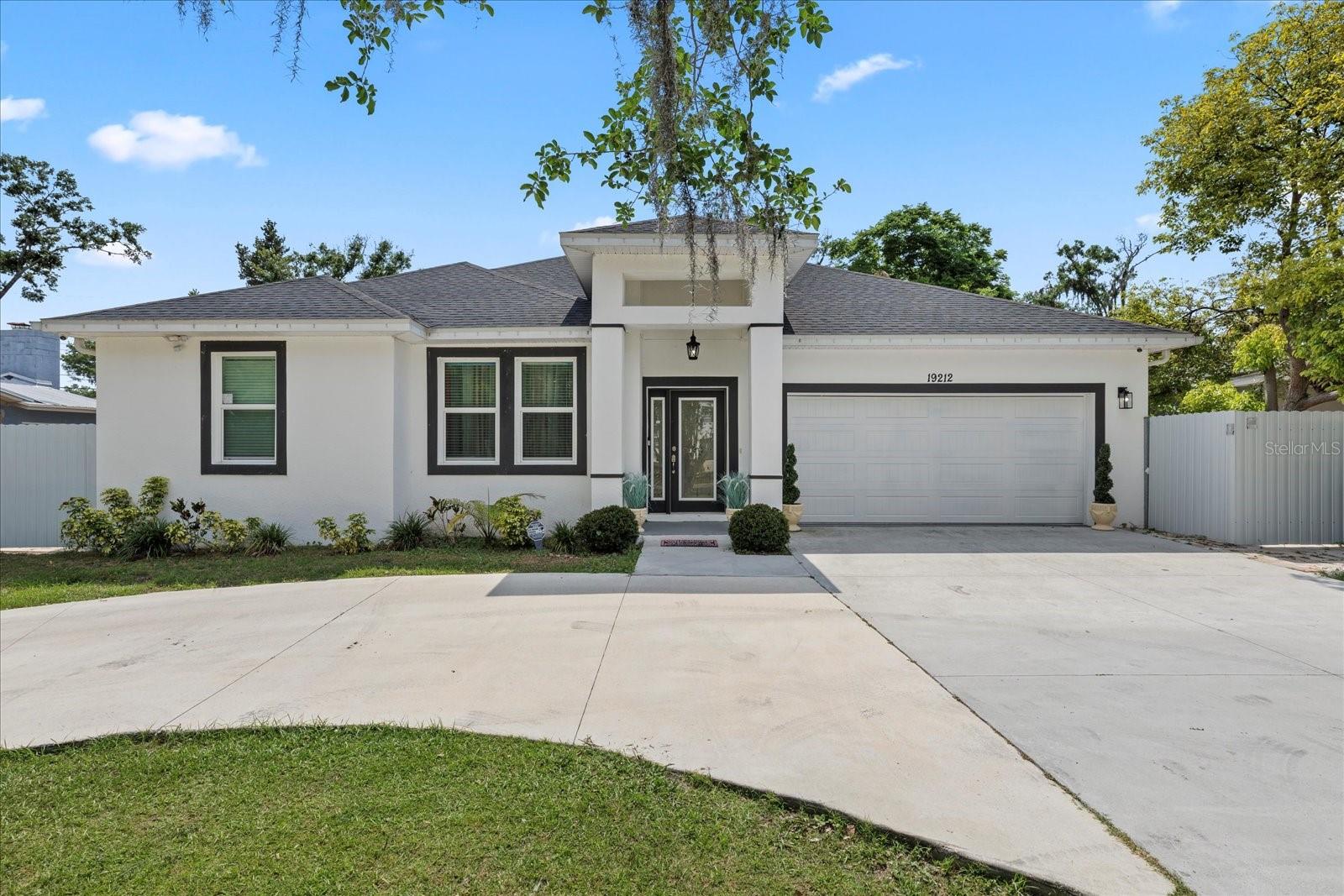 19212 Sunlake Blvd — photo