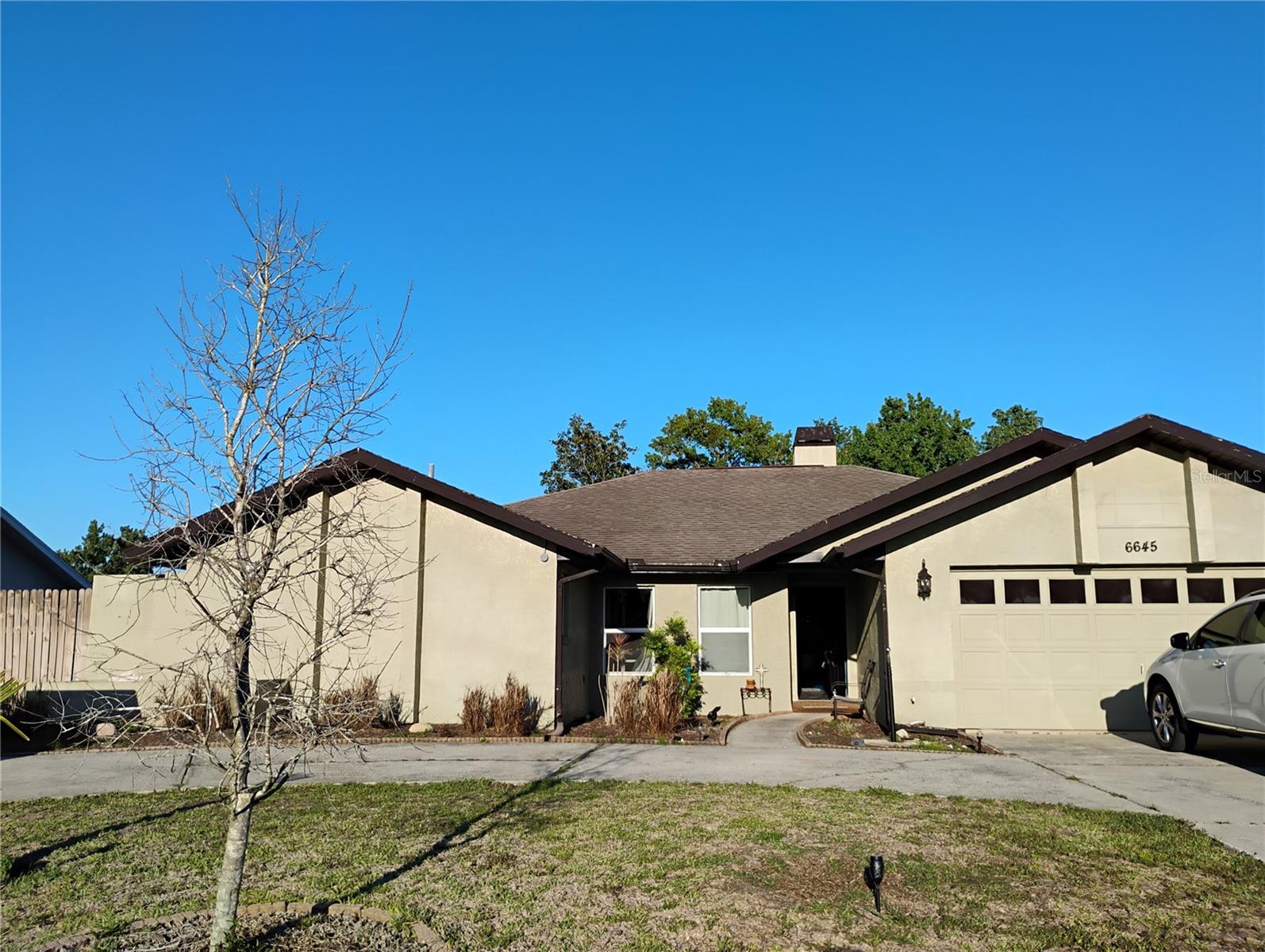 6645 Freeport Dr — photo