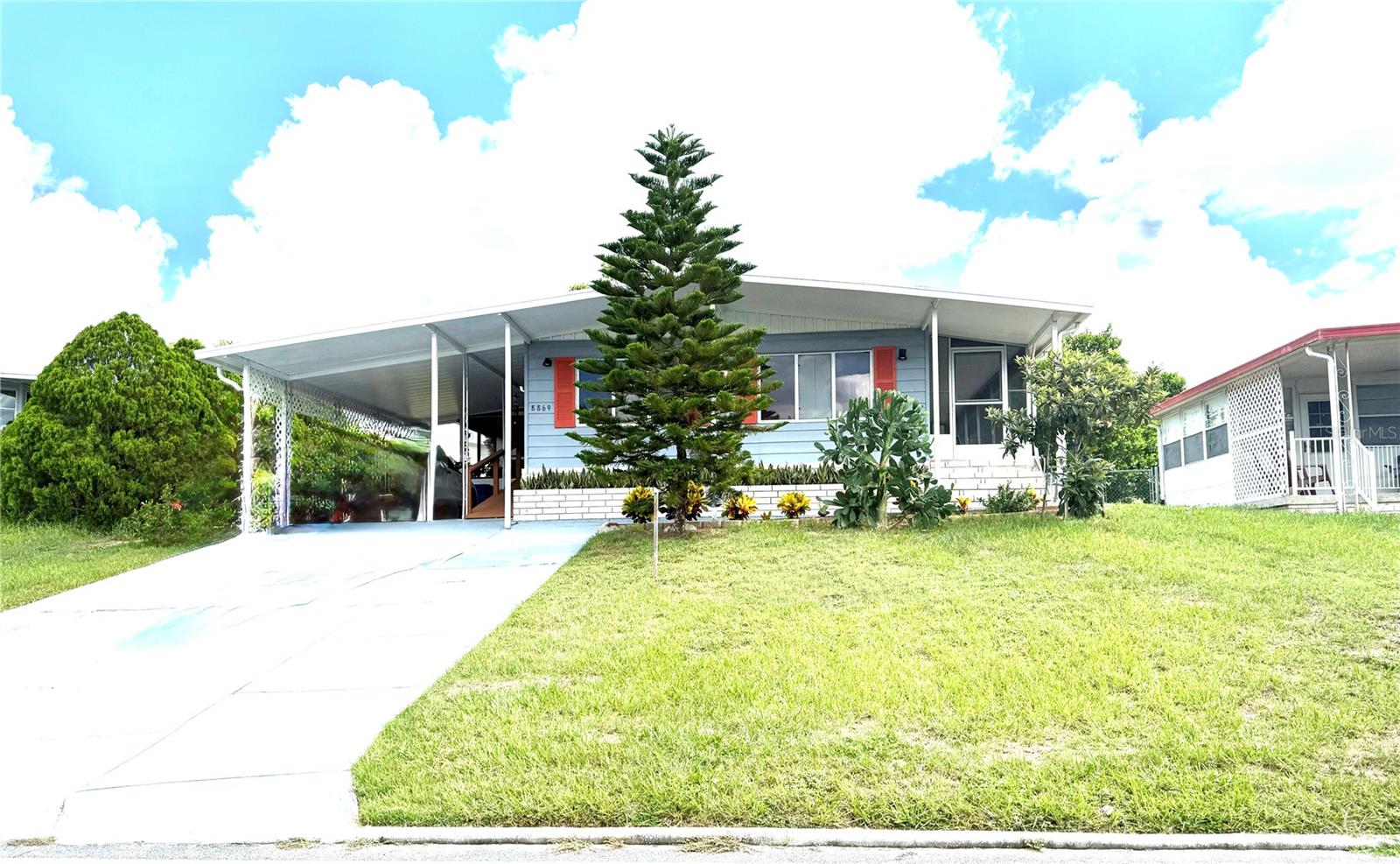 8869 Highpoint Blvd — photo