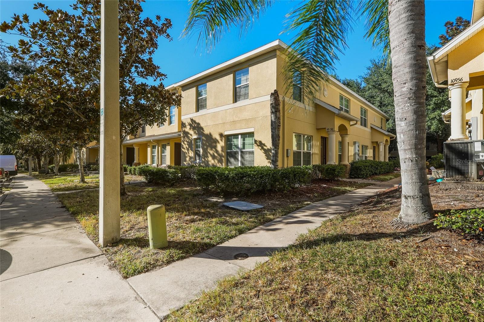 10952 Keys Gate Dr — photo