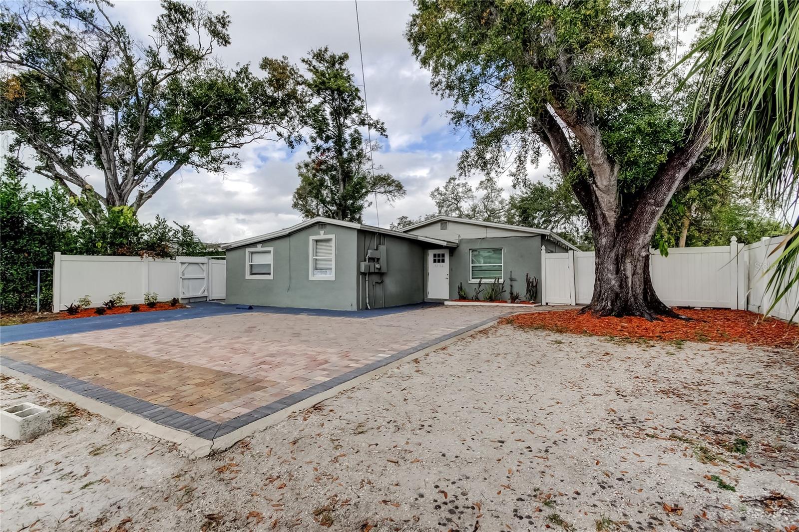 4532 Devonshire Rd — photo