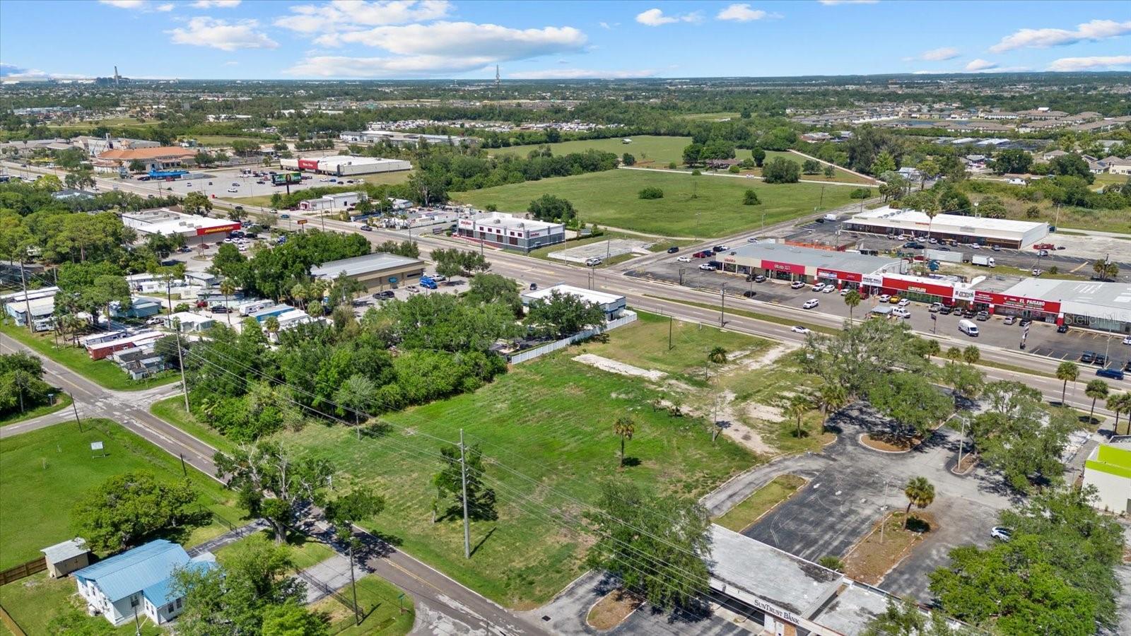 610 N US Highway 41 — photo