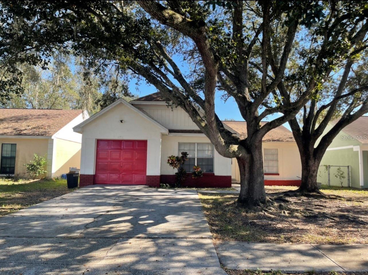 8211 Clermont St — photo