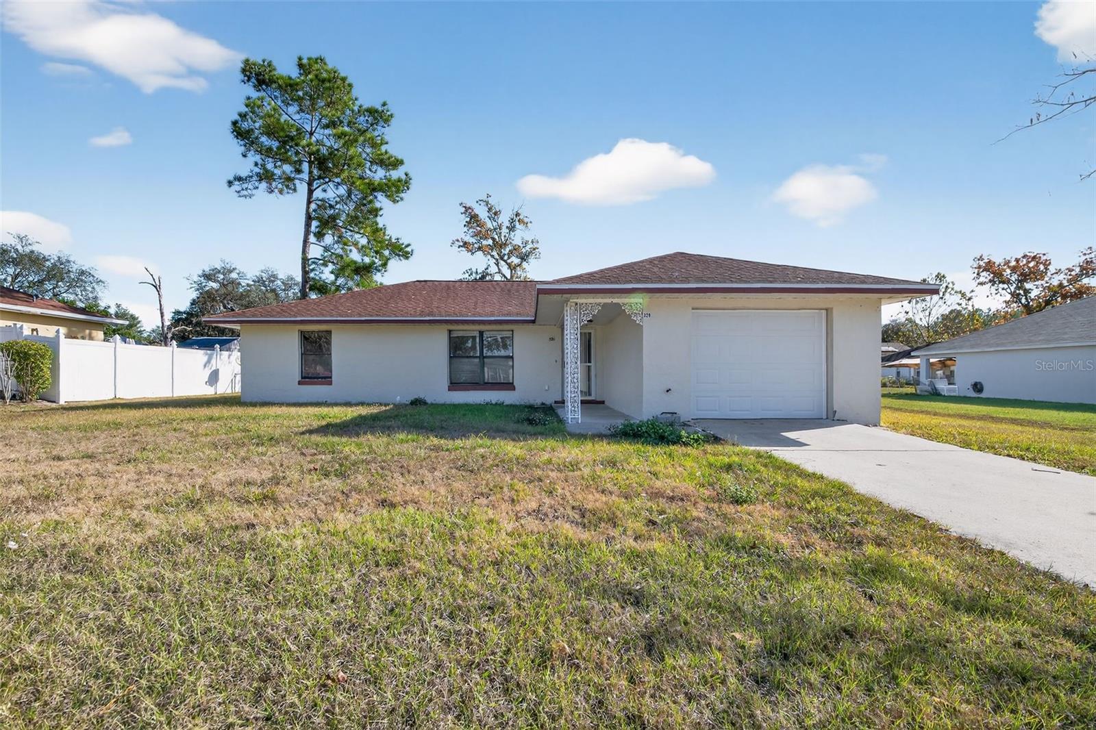 329 Marion Oaks Crse — photo