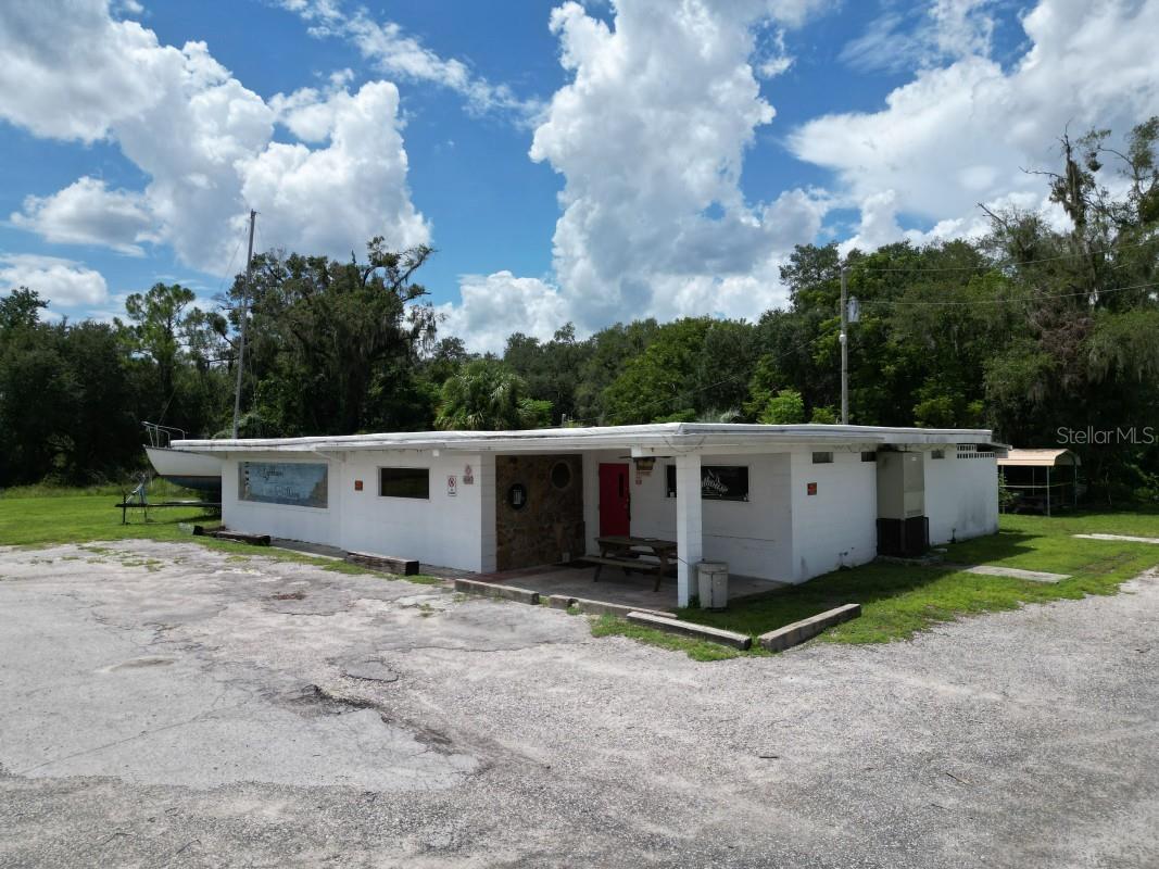 5025 Treiman Blvd — photo